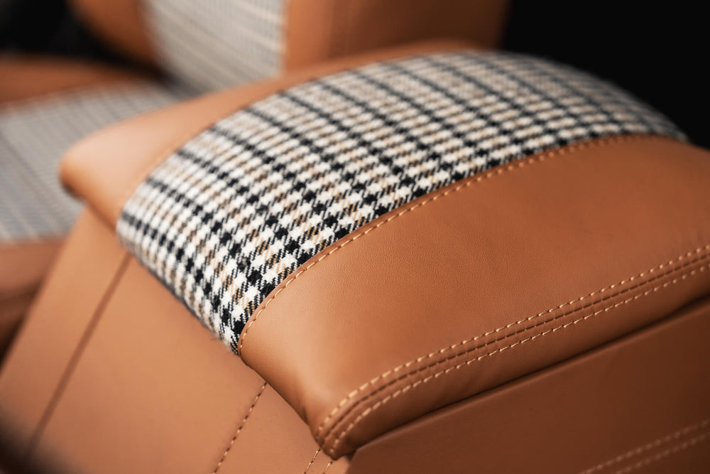 Homage II Defender – A Modern Tribute to the Series 2 - Image 76