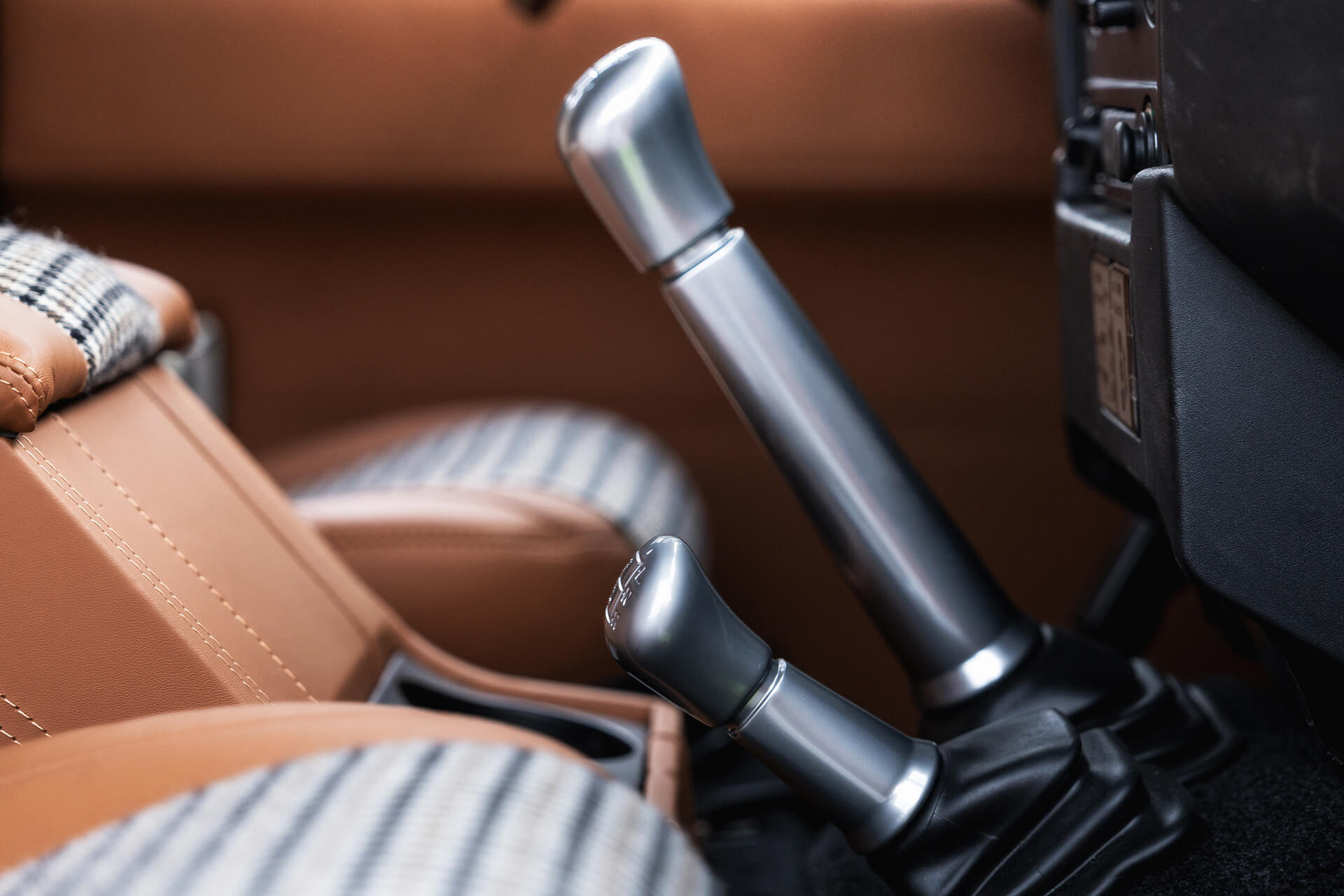 LAND ROVER DEFENDER (1991-2016) GEAR STICK WITH DIFF LOCK Chelsea Truck Company