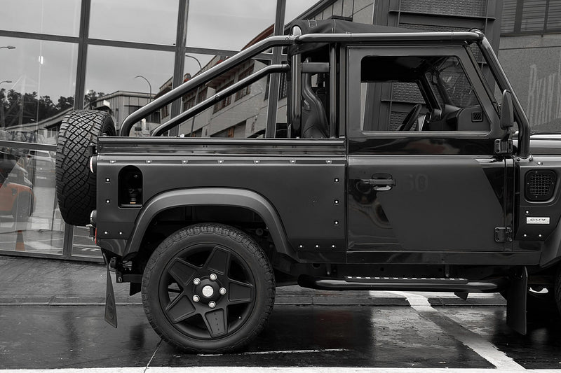 Wide Track Defender 90 SVX - Image 11