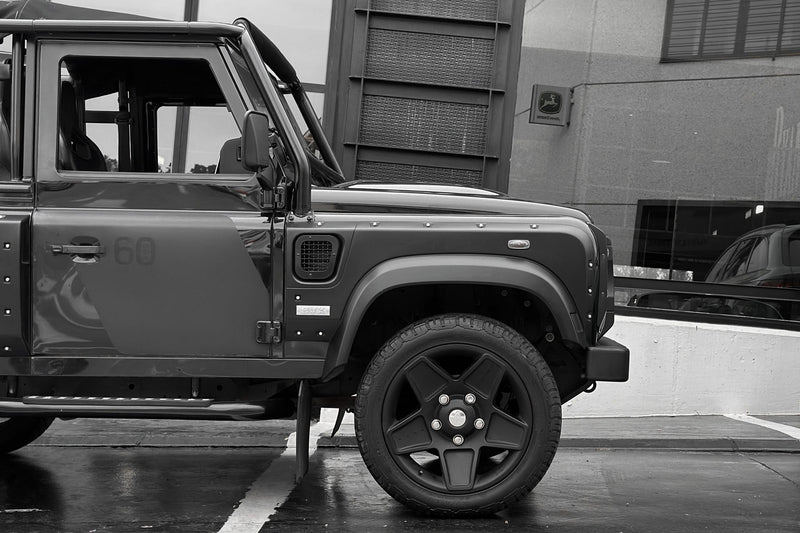 Wide Track Defender 90 SVX - Image 12