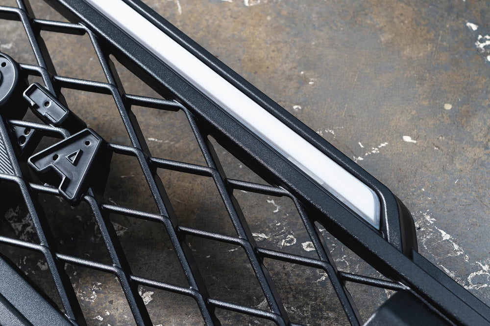 Toyota Land Cruiser 70 (2023-Present) Front Grille with LED Lightbar - Image 9