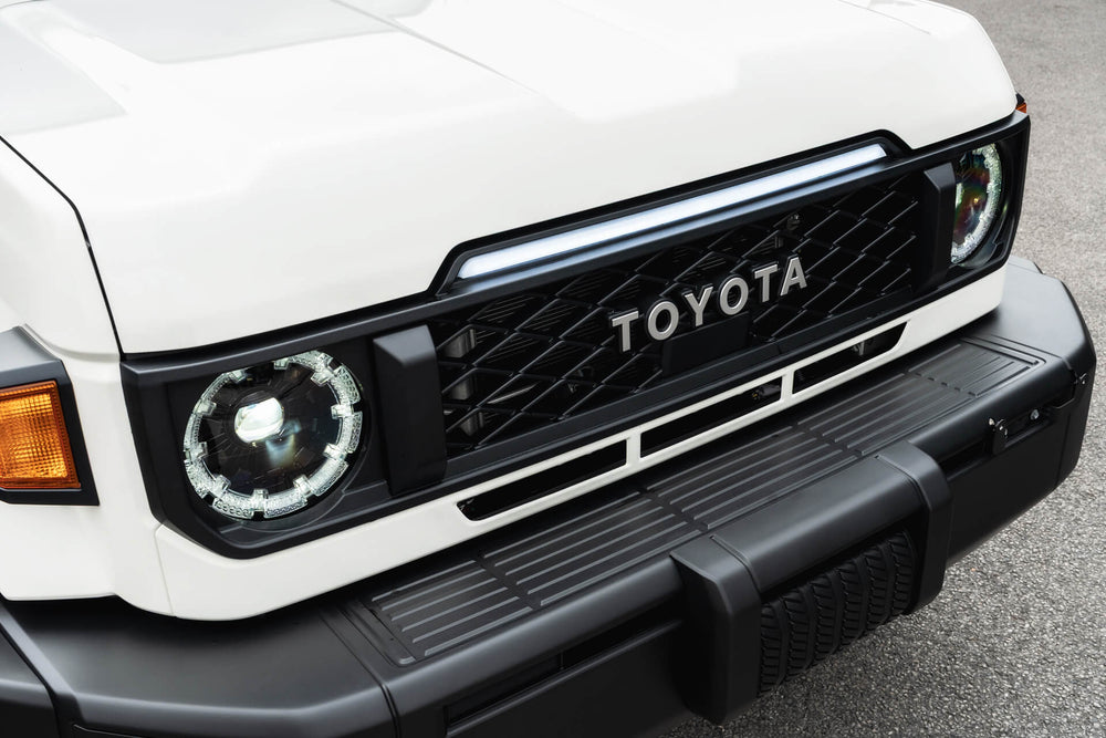 Toyota Land Cruiser 70 (2023-Present) Front Grille with LED Lightbar - Image 12