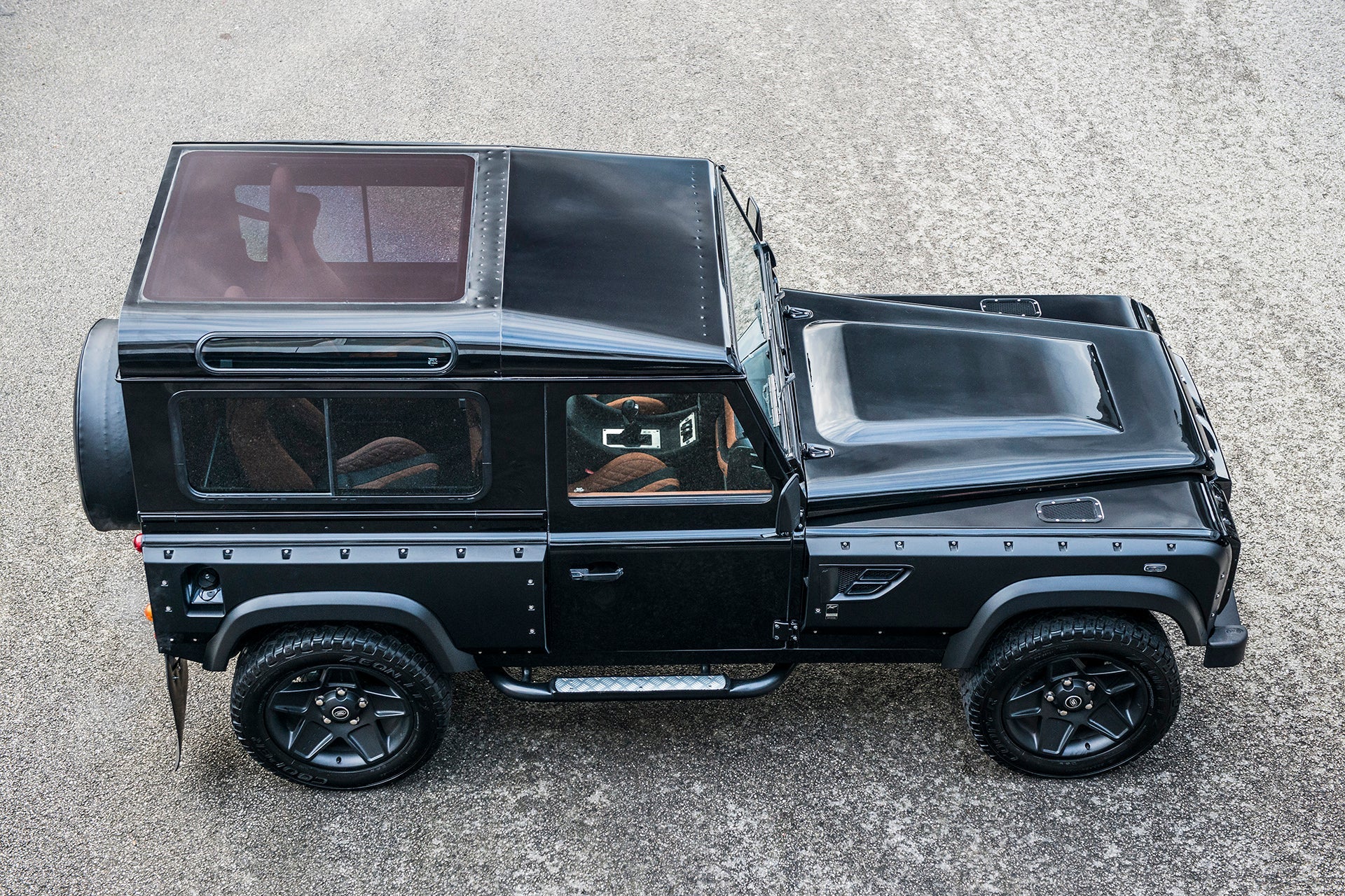 The Flying Huntsman 105 Longnose | Chelsea Truck Company