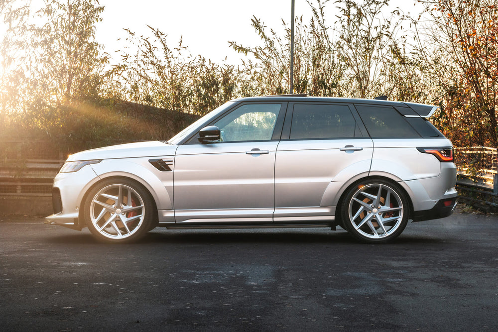 Pace Car Range Rover Sport SVR - Image 42
