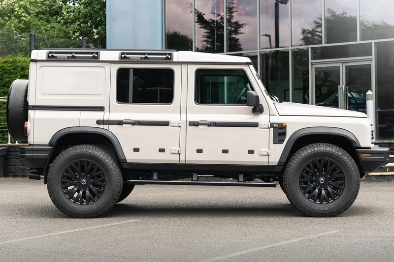 INEOS Grenadier (2023–Present) Electric Side Steps with LED Light Strips - Image 13