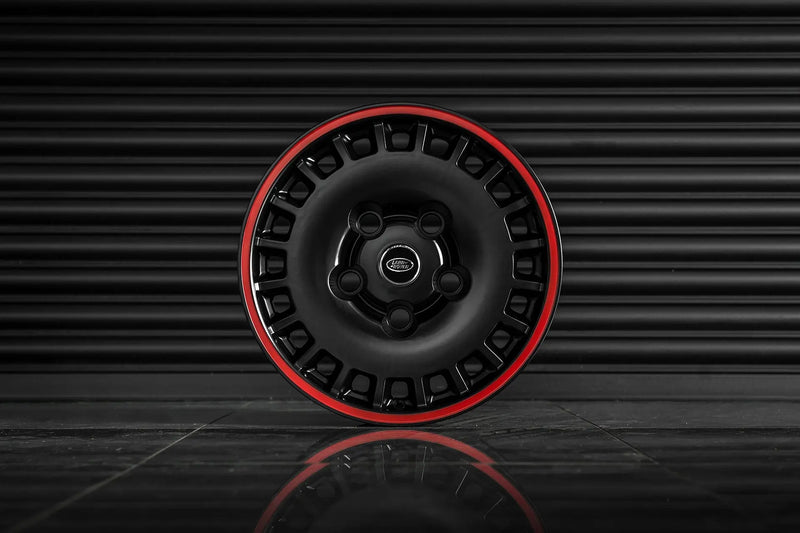 Land Rover Defender (1991-2016) Alloy Wheels - Huntsman 1945 Retro Classic Light - Image 2