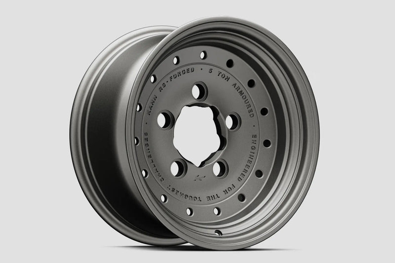 Land Rover Defender (1991-2016) Alloy Wheels - 1996 - Image 2