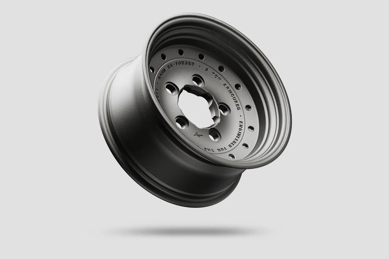 Land Rover Defender (1991-2016) Alloy Wheels - 1996 - Image 4