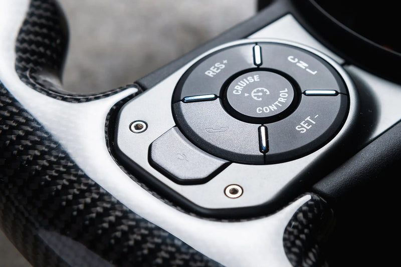 INEOS Grenadier (2023–Present) Carbon Steering Wheel - Image 12