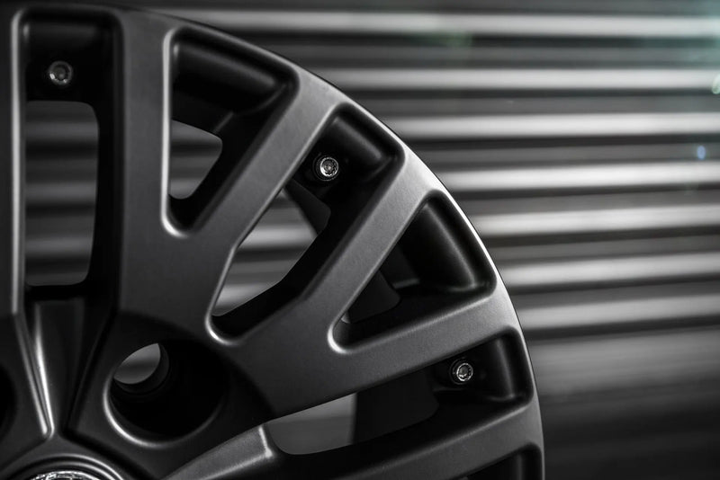 Land Rover Defender (1991-2016) Alloy Wheels - 1983 - Image 5