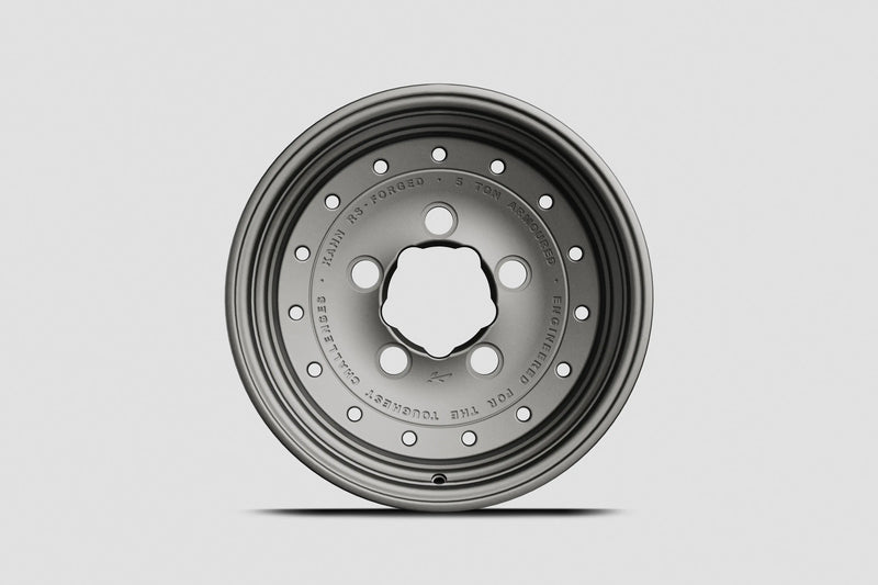 Land Rover Defender (1991-2016) Alloy Wheels - 1996 - Image 5