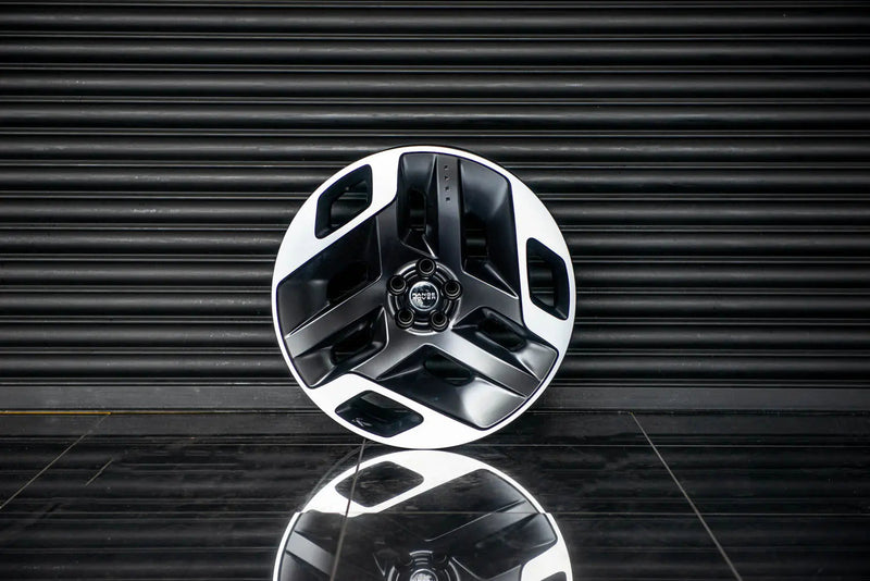Land Rover Defender (2020 Onwards) Forged Alloy Wheels - Type 33 - Image 2