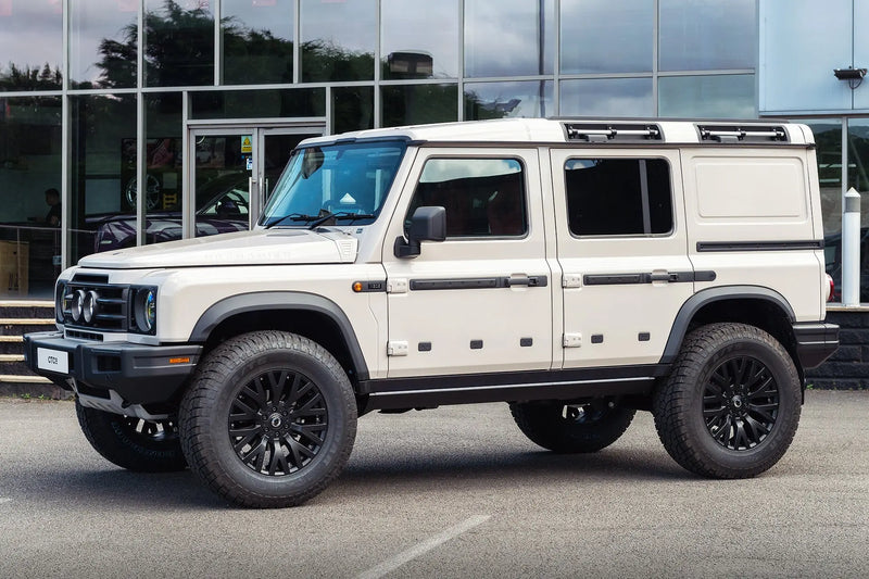 INEOS Grenadier (2023–Present) Electric Side Steps with LED Light Strips - Image 15