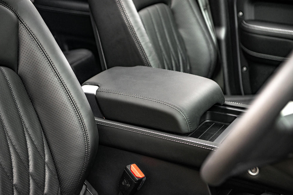 Land Rover Defender 110 Designo Design Leather Interior - Image 40