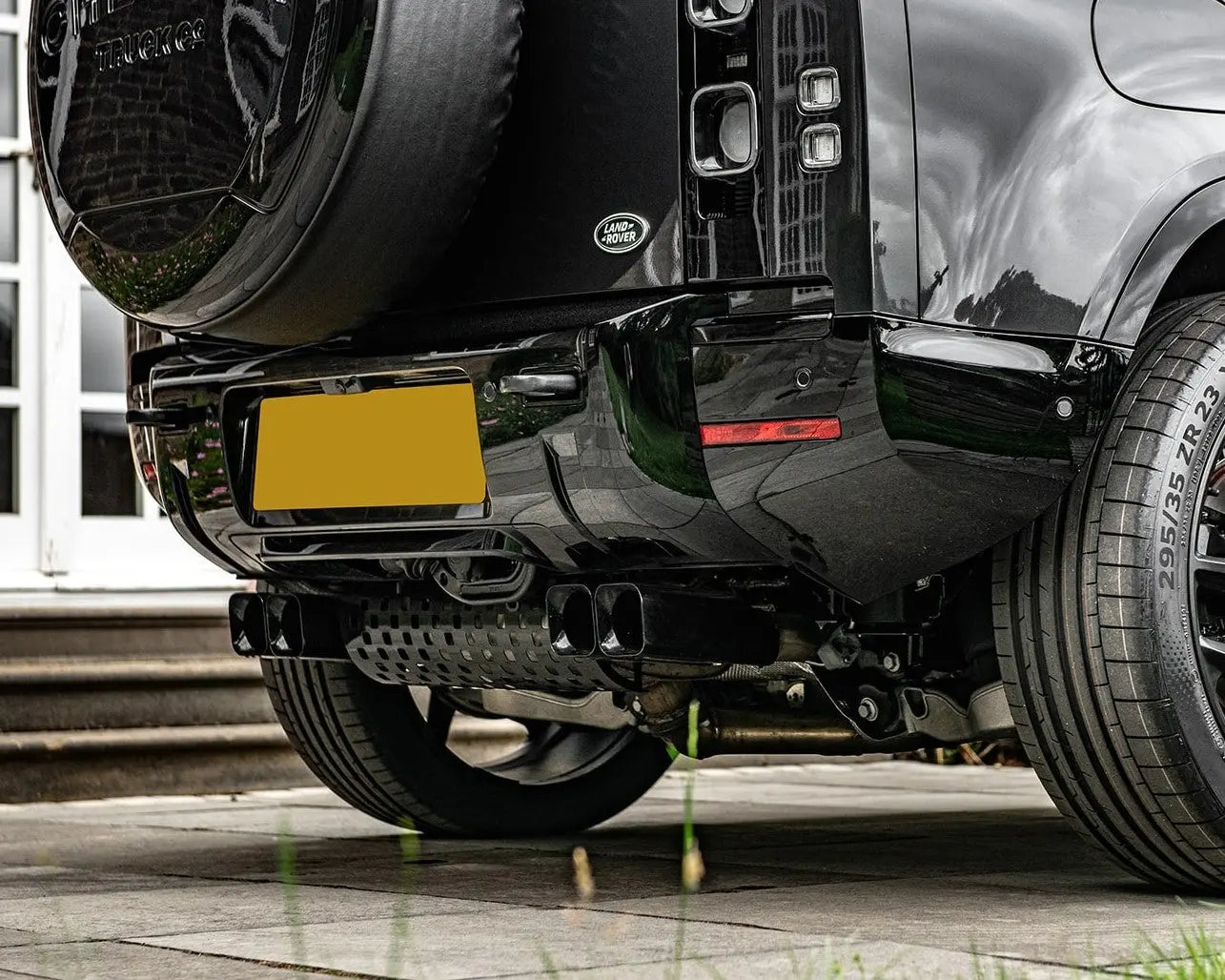 Land Rover Defender 110 V8 Petrol | Quad Exhaust System | Kahn ...