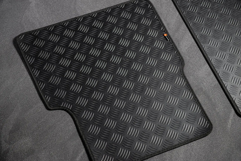 LAND ROVER DEFENDER 110 (1991-2016) CHEQUERED RUBBER FLOOR MATS - Image 3