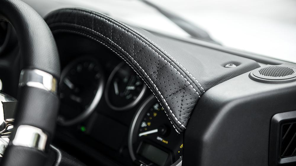 LAND ROVER DEFENDER 90 (1991-2016) PICKUP COMFORT INTERIOR - 2 SEATS - Image 5