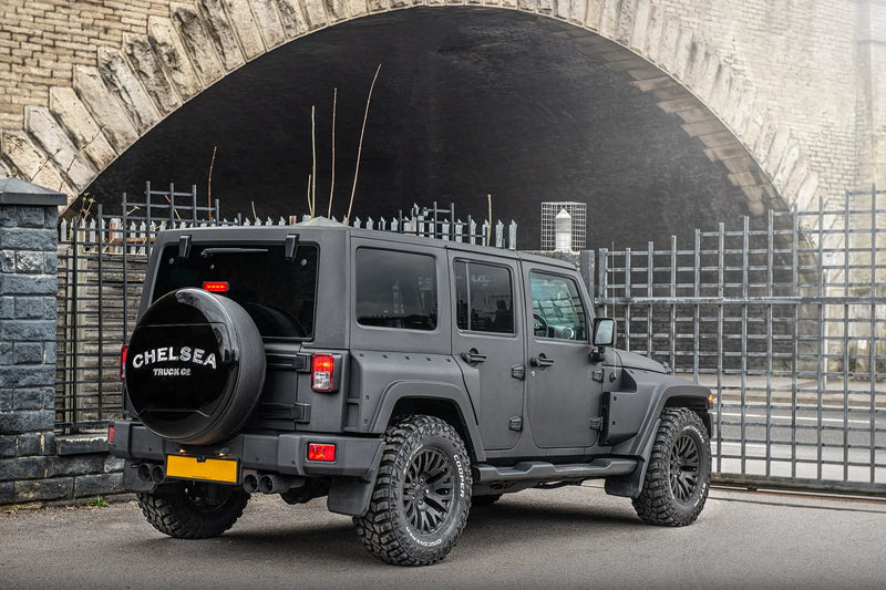 Mirror Lettering for Chelsea Truck Company Hard Spare Wheel Cover - Image 13