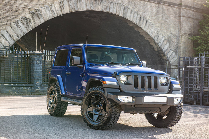 JEEP WRANGLER JL (2018-PRESENT) Exposed CARBON 4 SLOT HERRINGBONE DESIGN GRILLE IN MATTE FINISH - Image 17