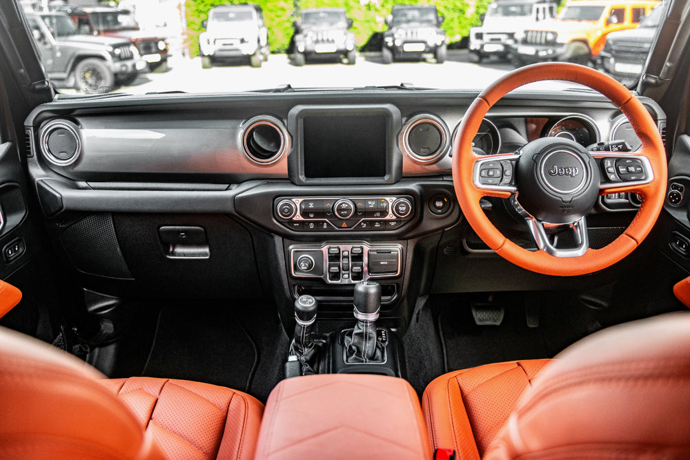 Jeep Wrangler JL (2018-Present) 4 Door Leather Interior - Image 5