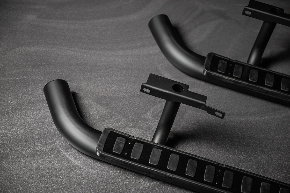 Defender Rear Step Gunbus Land Rover Defender 110 (1991-2016) Side Steps – Chelsea Truck Company