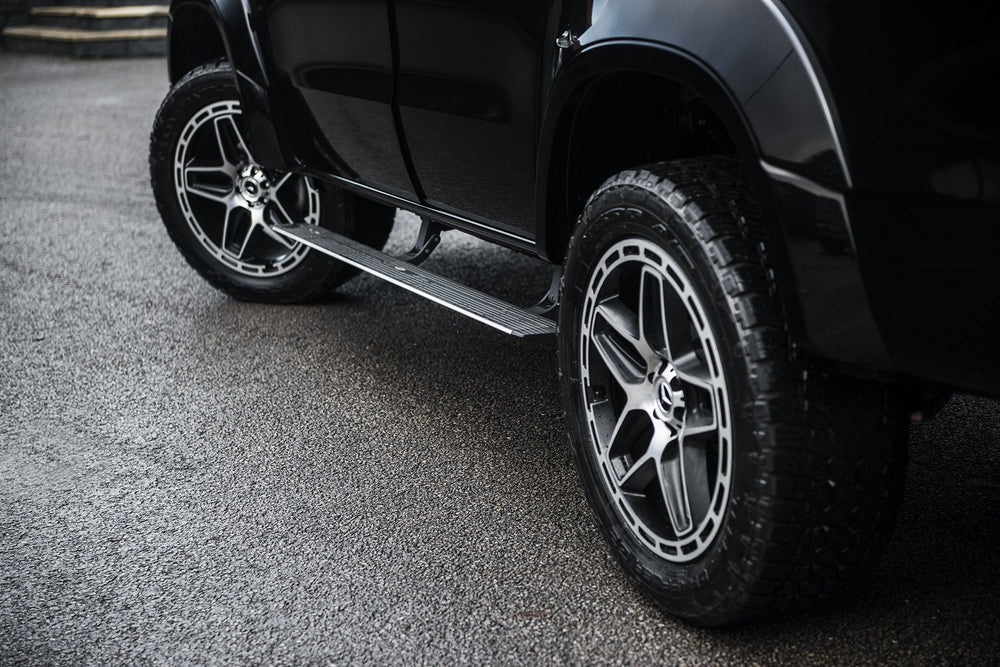 MERCEDES X-CLASS (2019-PRESENT) DEPLOYABLE ELECTRIC SIDE STEPS