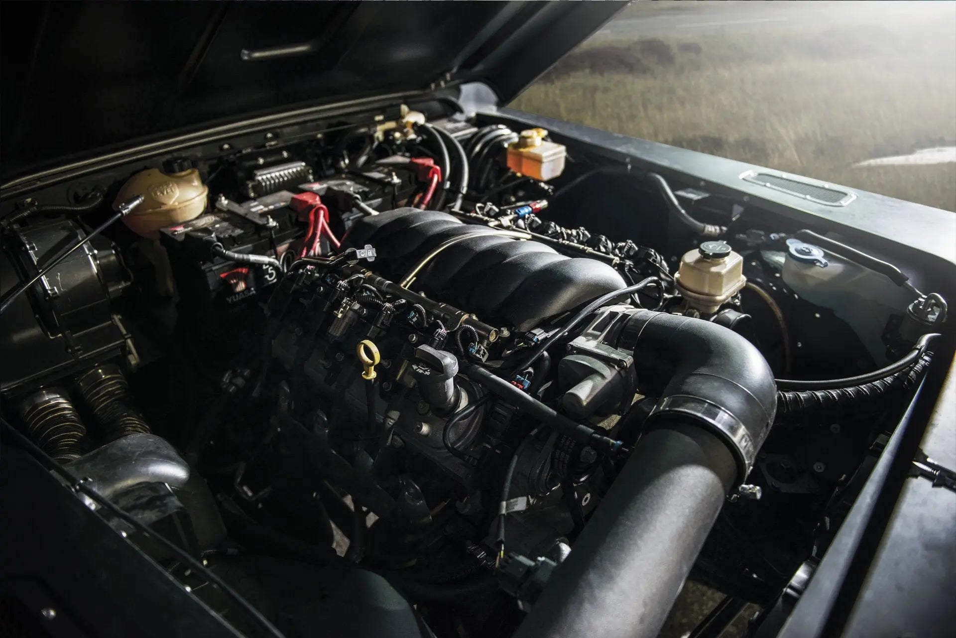 Land Rover 90 Engine Land Rover Defender 90 (1991-2016) 6.2L V8 Engine Conversion – Chelsea ...