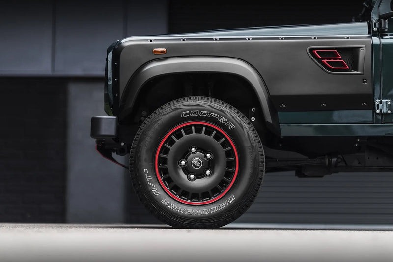 Land Rover Defender (1991-2016) Huntsman 1945 Retro Classic Light Alloy Wheels - Image 11