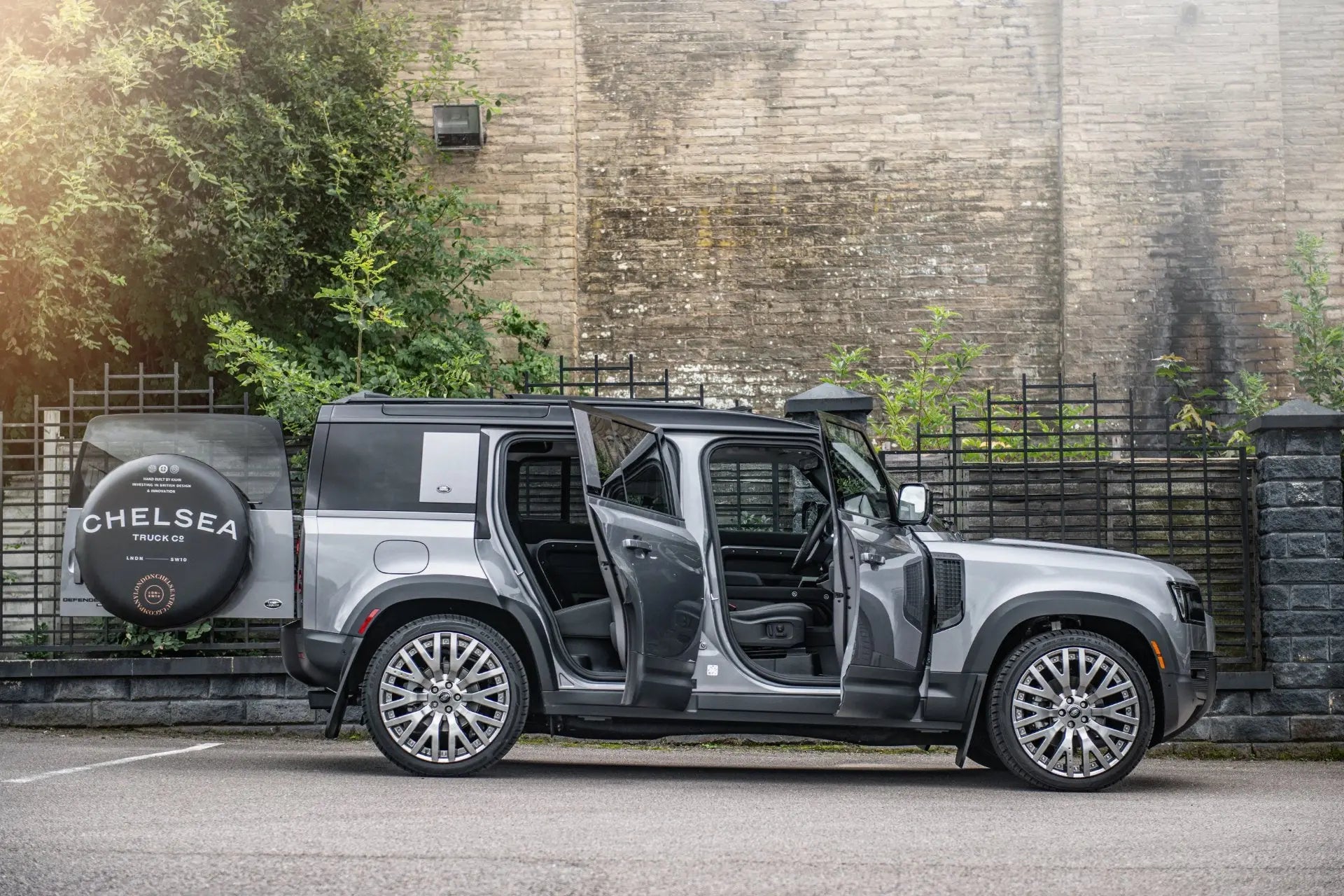 Land Rover Defender (2020–Present) Chelsea Truck Co Spare Wheel