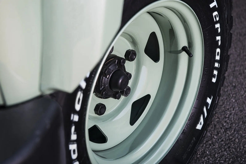 Land Rover Defender (1991-2016) 1947 Heritage Steel Wheels - Image 7