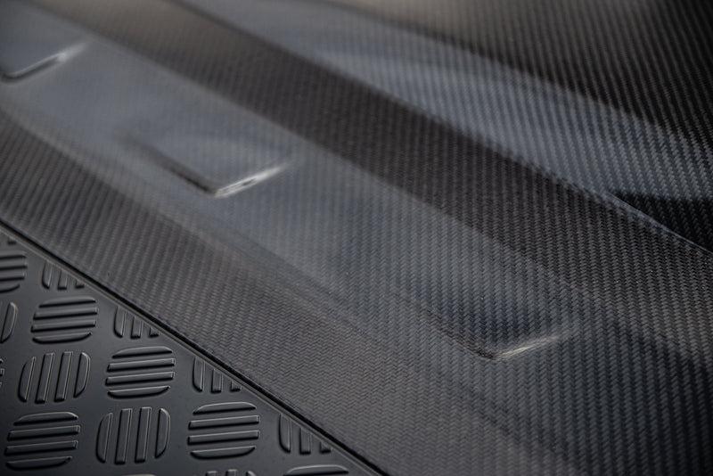 Land Rover Defender (2020-Present) Exposed Carbon Vented Bonnet - Image 5