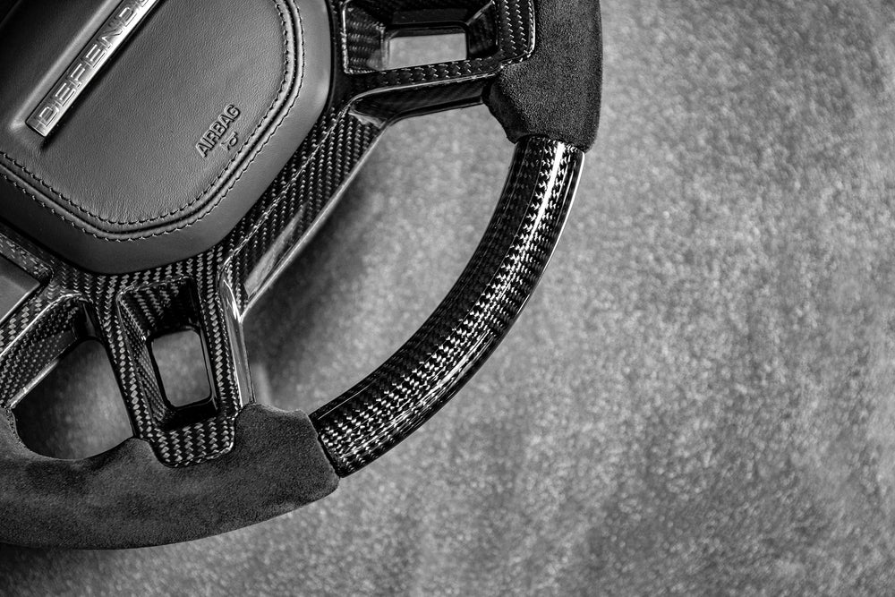 LAND ROVER DEFENDER (2020-PRESENT) FULL CARBON STEERING WHEEL - Image 4