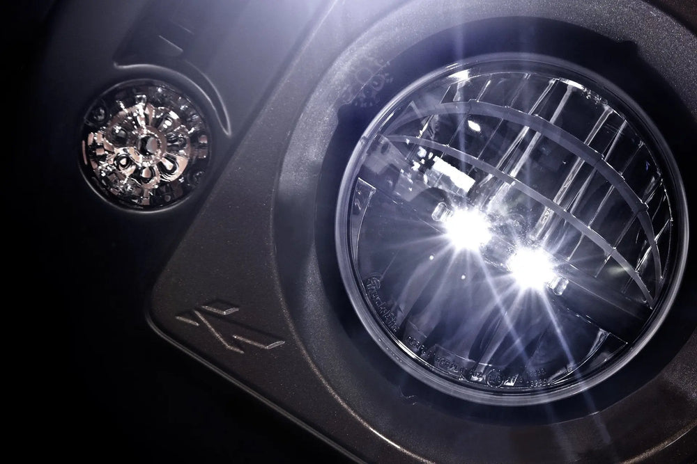 Land Rover Defender (1991-2016) LED Headlights with Central DRLs - Image 3