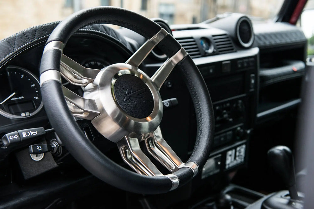 Land Rover Defender (1991-2016) Aluminium Billet Steering Wheel - Brushed Satin - Image 2