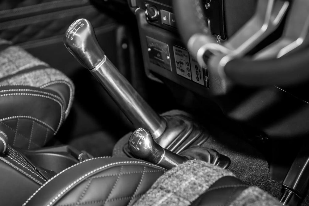 LAND ROVER DEFENDER (1991-2016) GEAR STICK WITH DIFF LOCK - Image 4